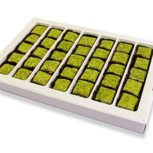 Pistachio Baklava Delight Medium Pack 550g - 3